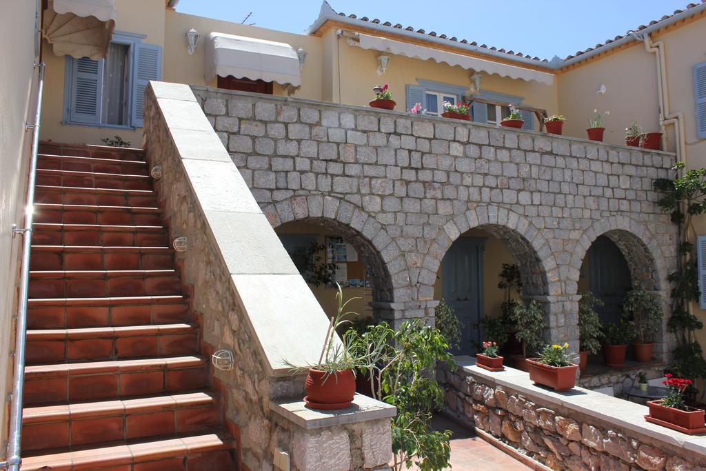 Alkionides Hydra Hotel Exterior photo